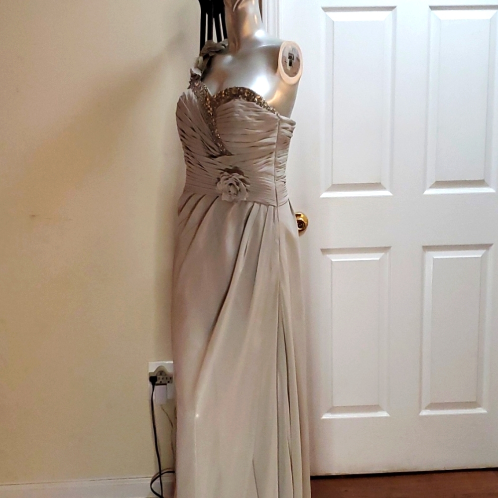 LIGHT IN THE BOX PROM/WEDDING PARTY GOWN SZ 10